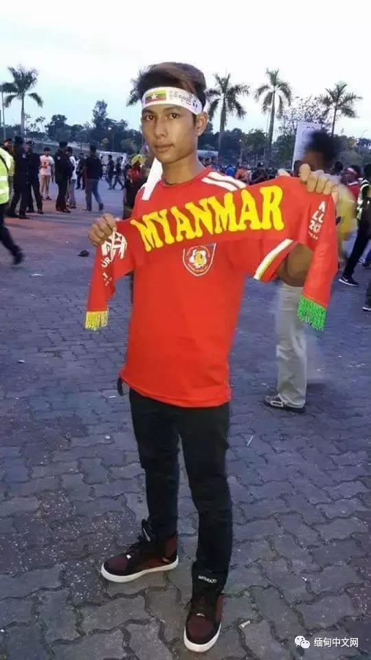 球迷被暴打后续,球迷被围殴后续