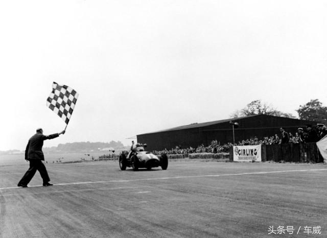 70张珍贵老照片,70年代珍贵照片100张