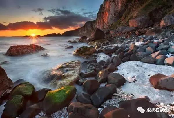 权力的游戏龙石岛取景,权力的游戏哪一集有镜头