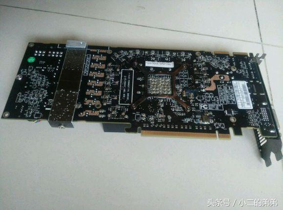 掏了块hd7950给显卡加散热器最终降温后还有65度