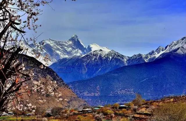 西藏自驾旅游藏语音乐,西藏自驾藏语