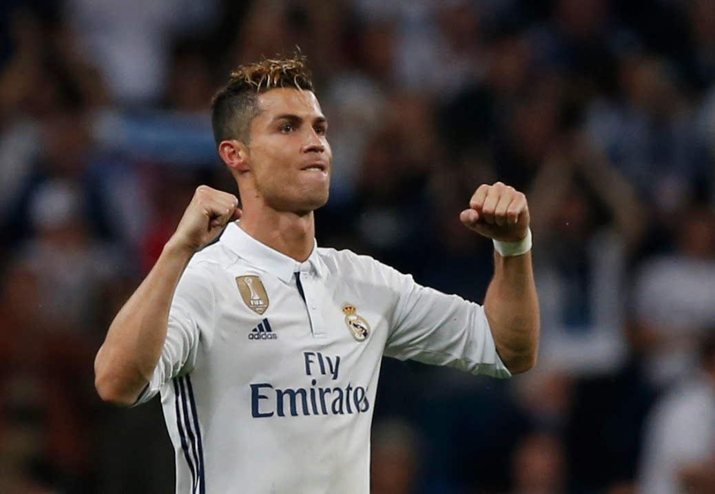 足球十大精彩进球c罗,足球十大经典花样进球