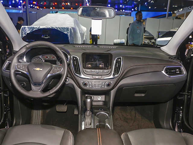 海淘｜这才是你关心的三宝哥带你逛成都车展