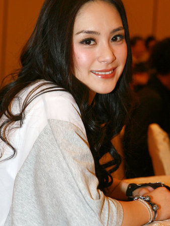 娱乐圈的单身白金剩女，假如让你娶一个，你愿意选谁