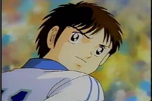 足球小将射门十大绝技,足球名场面小将背脚弧线球