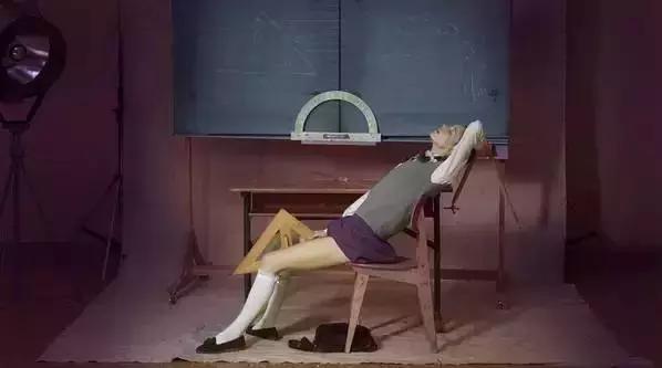 成年人的爱情有浪漫吗,成年人的爱情是怎么开始的