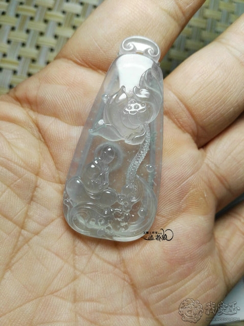 翡翠玉雕雕刻过程,用心去雕刻