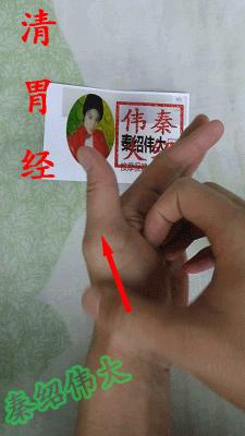 晚上小儿哭闹怎么回事,小孩晚上总是哭闹是饿了吗