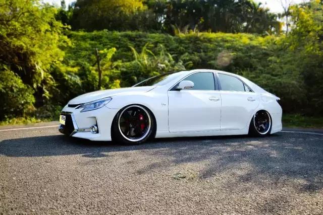 七夕没撩到妹？你差一辆锐志，致那些年我们拍过的锐志