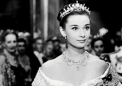 一招教你讨女生欢心,如何追女生三条计策