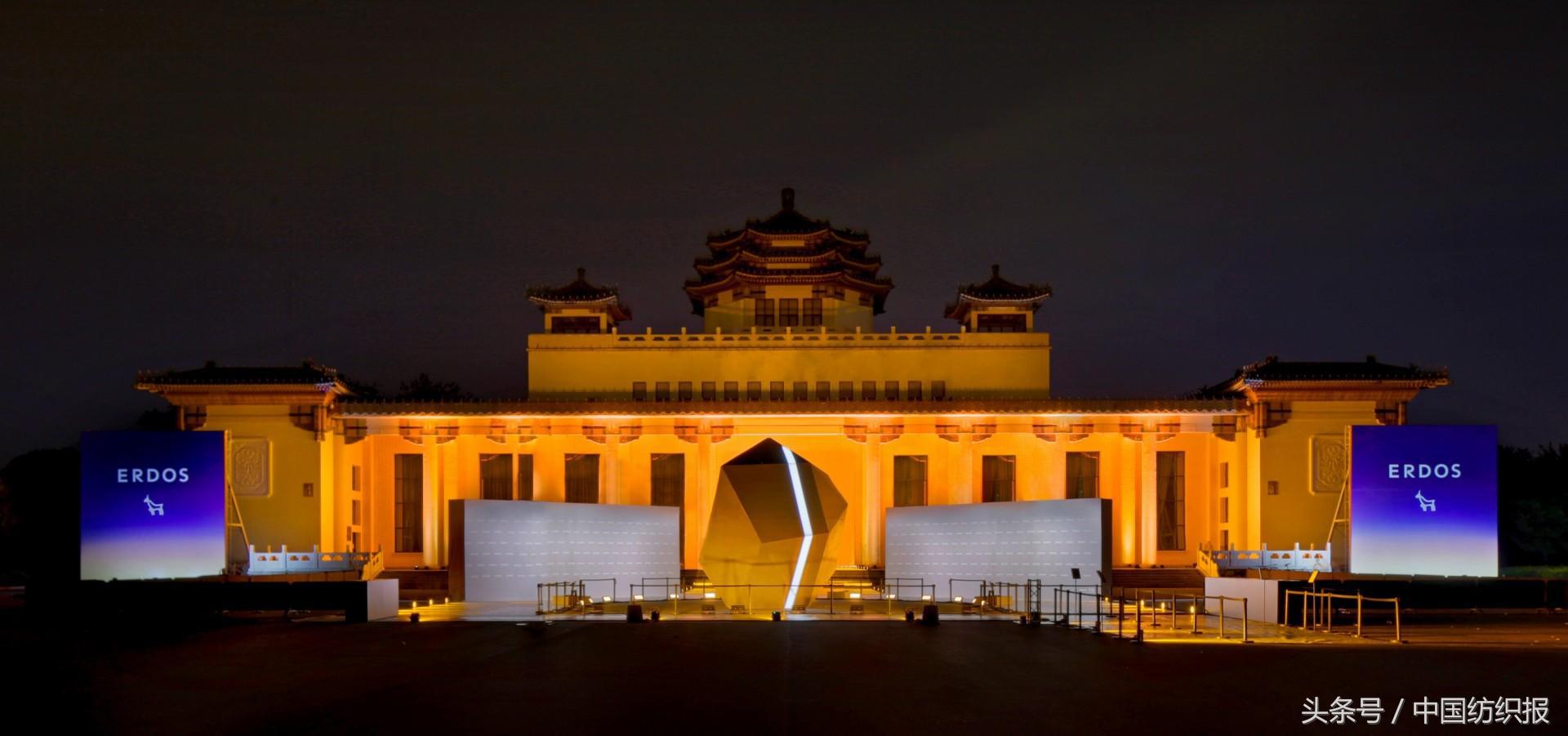 昨晚ERDOS“逐光”大秀，为何有种令人失眠的震撼？