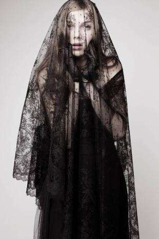 黑婚纱也很美,抖音最火黑婚纱新娘图片