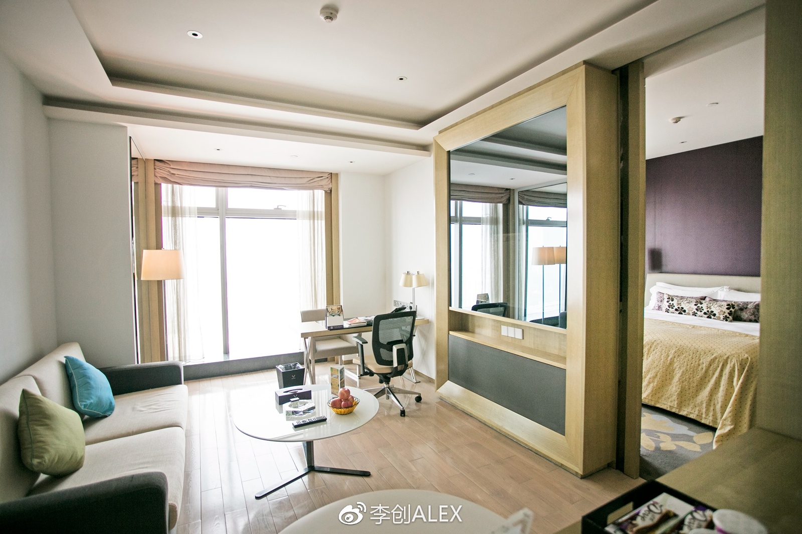 在自己的城市住酒店叫什么,在自己城市里的酒店度假