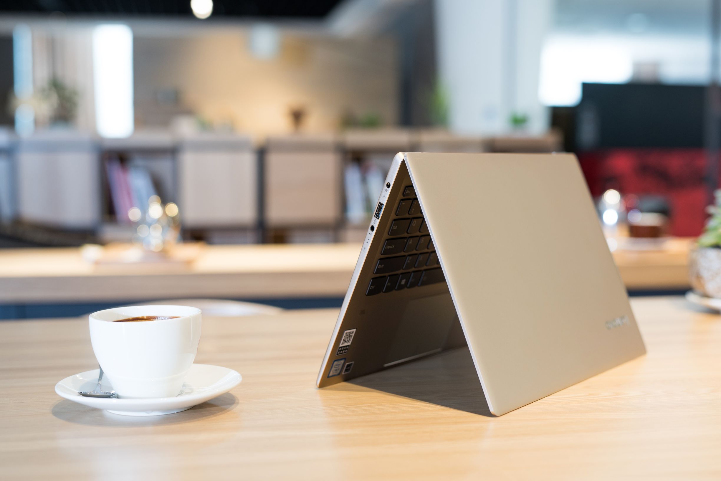 轻薄笔记本小新pro,联想小新air14pro2.8k轻薄本