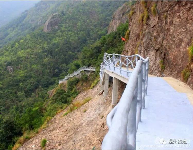 乐清白石凤凰山在哪,乐清白石山上好玩的地方