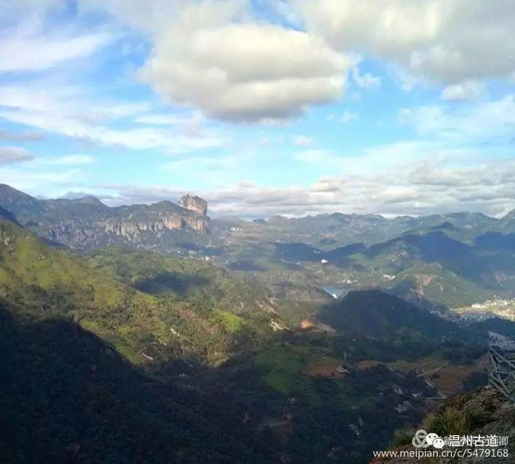 乐清白石凤凰山在哪,乐清白石山上好玩的地方