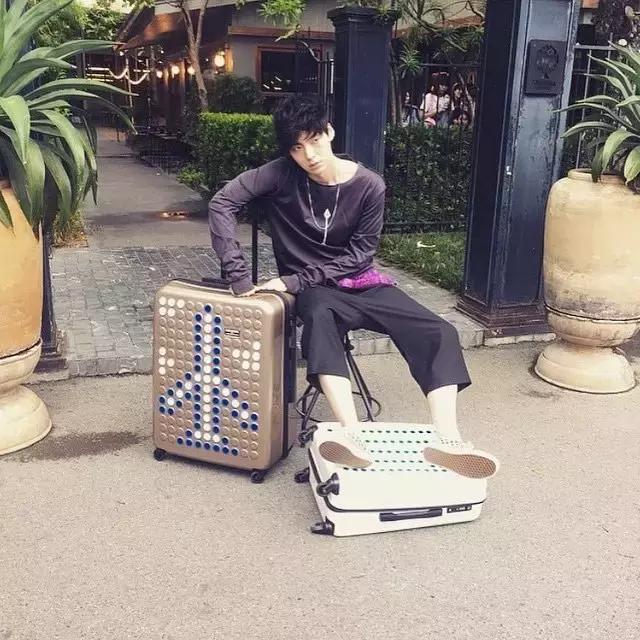 夏天出游行李箱推荐,最轻便的行李箱