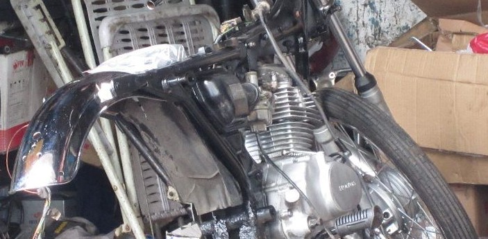 濒临废铁CG125改装复古，还是黑色经典