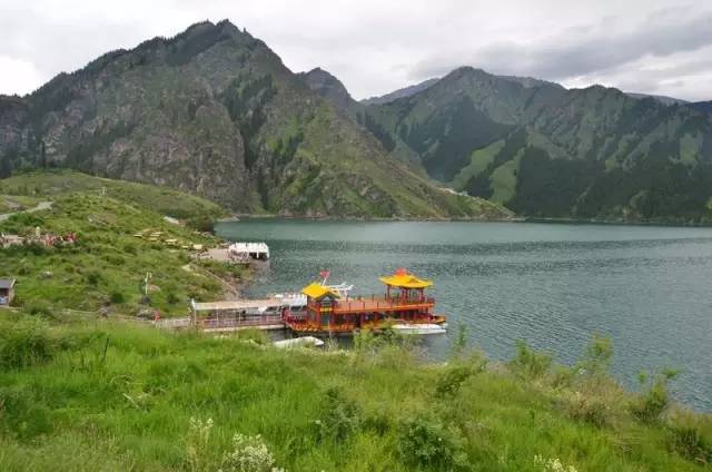 带着老伴穷游,开房车带老伴穷游