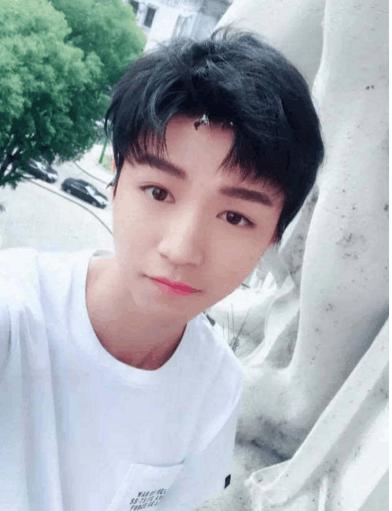 王俊凯和新同学,王俊凯和同学