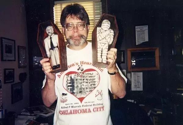 恐怖电影推荐前十名鬼片清单,必看的十部顶级恐怖片目录