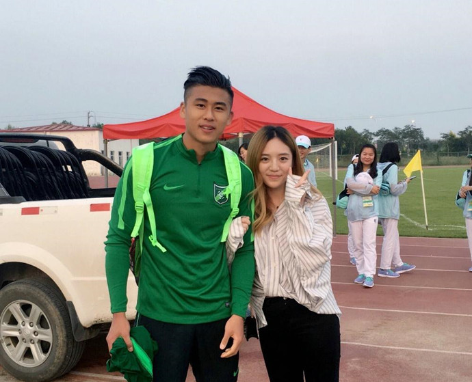 奇闻足球,国足张玉宁最新比赛