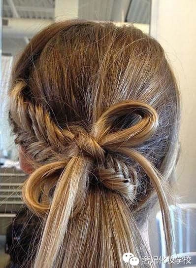 秋天适合戴帽子的编发教程中长发,适合秋天的新中式简单编发