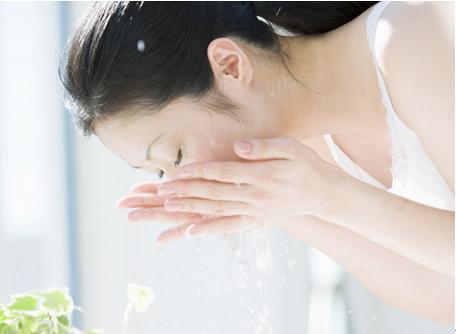 脸色暗沉发黄怎样才能有效的调理,女性脸色暗沉发黄无光泽如何调理