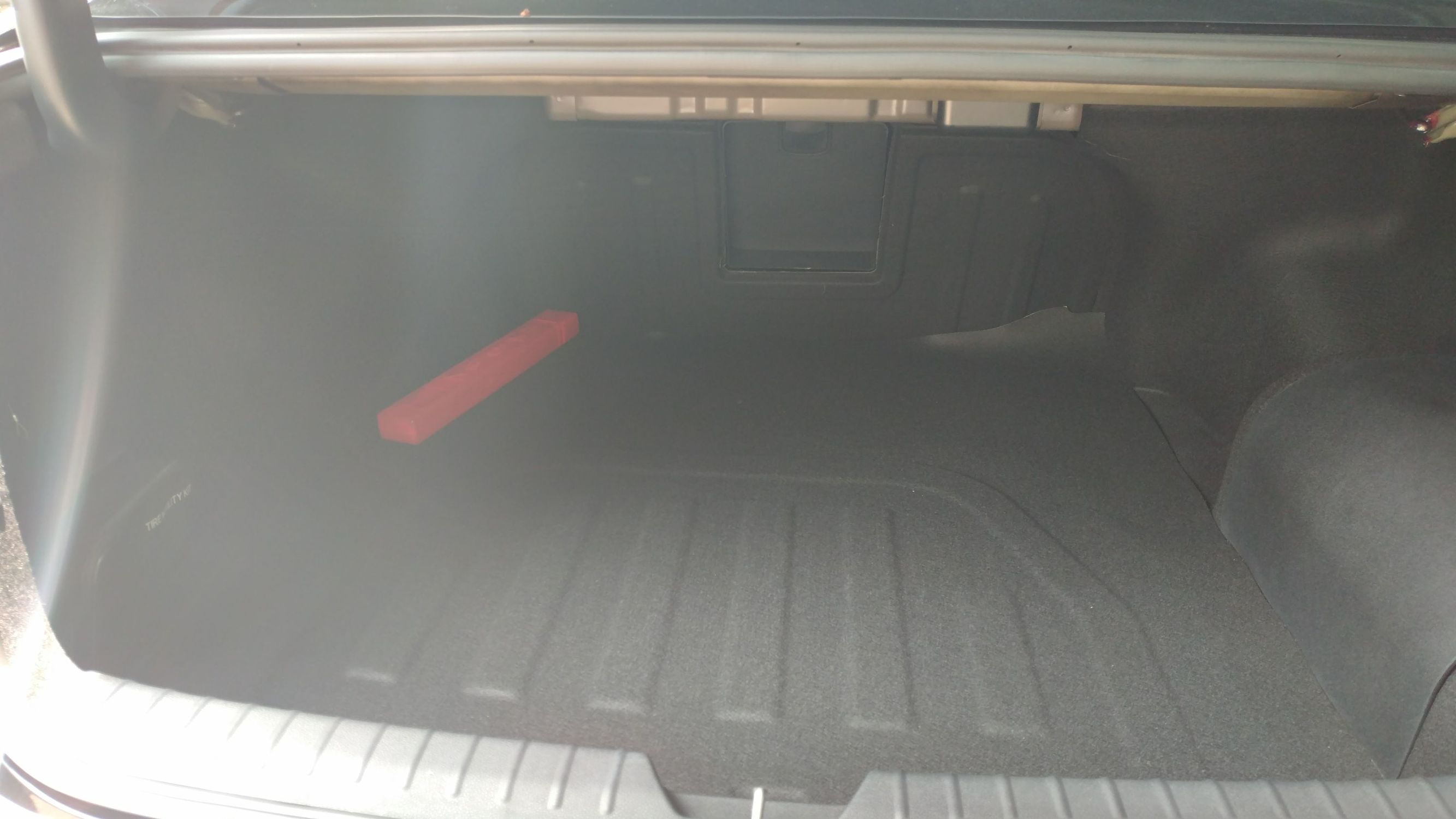 起亚k52.0落地,起亚k5裸车价17万落地大概要多少