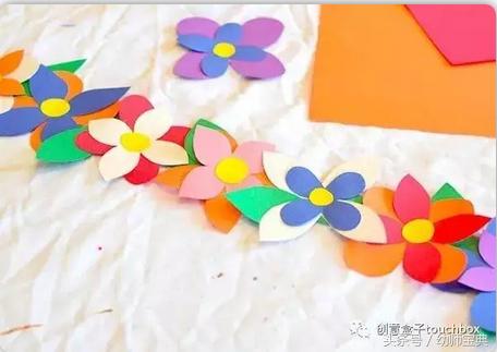 教师过节不收礼呀，收礼只收小贺卡呀，小贺卡！