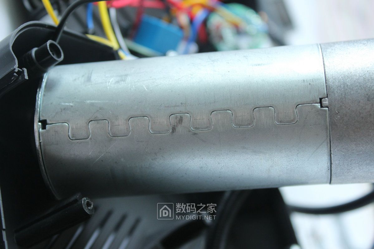 tcl车载充气泵为国产点赞,tcl汽车充气泵