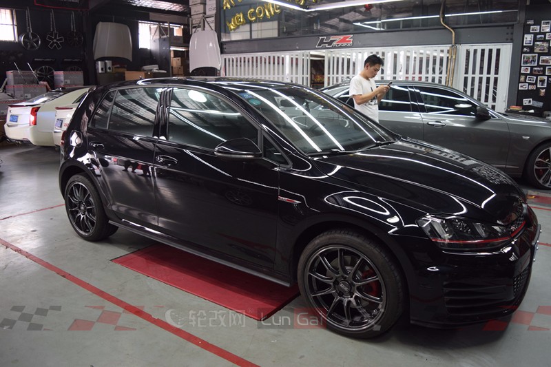 高尔夫7.5代gti19寸轮毂,大众高尔夫7.5代gti改装