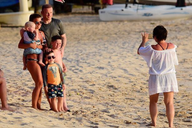 出走半生归来仍是少年歌词,出走半生归来仍是少年英文歌曲