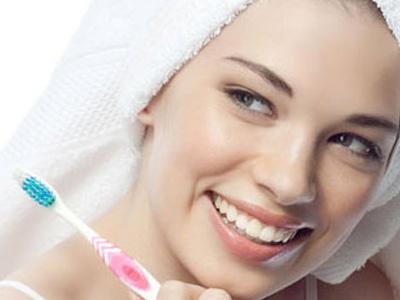 牙齿刷不白什么原因,牙齿刷不白一直很黄什么原因