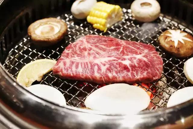 伊势丹楼上,伊势丹店