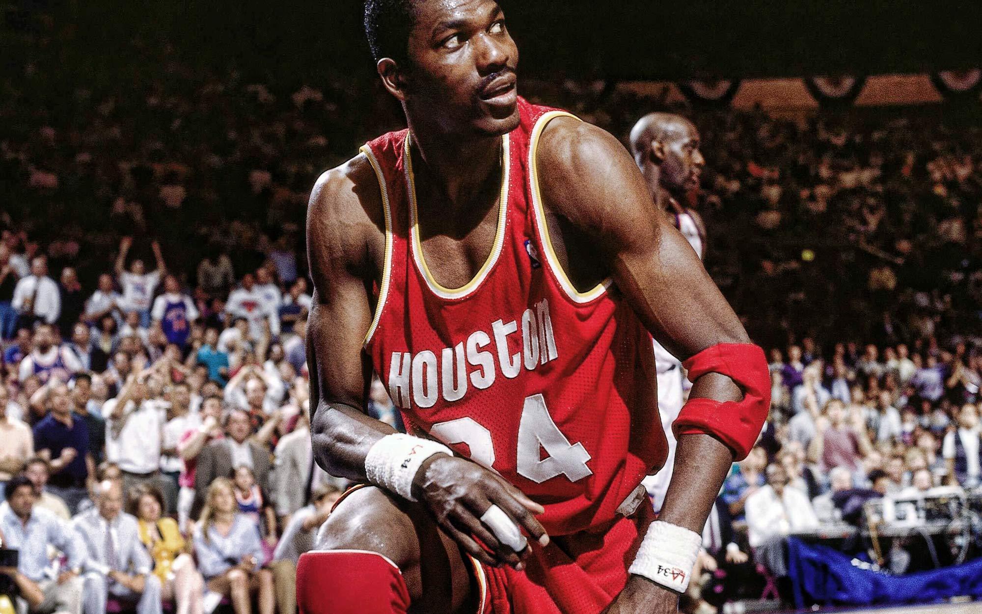 大梦奥尼尔都在巅峰的话谁厉害,大梦奥尼尔尤因罗宾逊