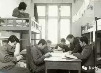 那个纯真年代的回忆,那个纯真的年代完整