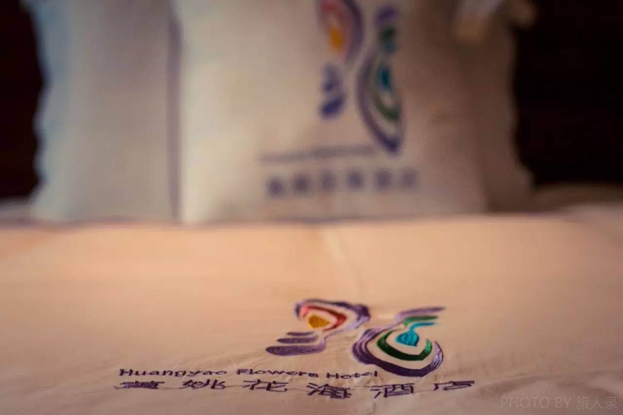 住在梦境般的黄姚花海之中，找回久违了的诗意与远方