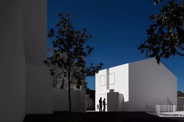 除了足球还能颠什么,除了足球还有啥能踢