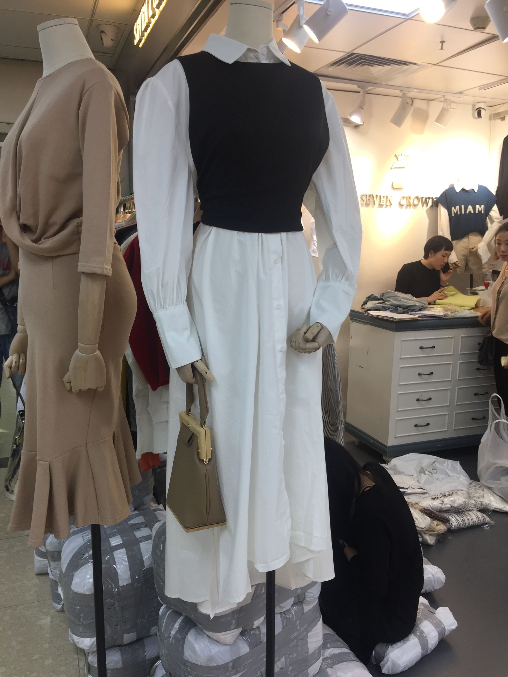 十三行服装批发年底大清仓,十三行服装批发视频