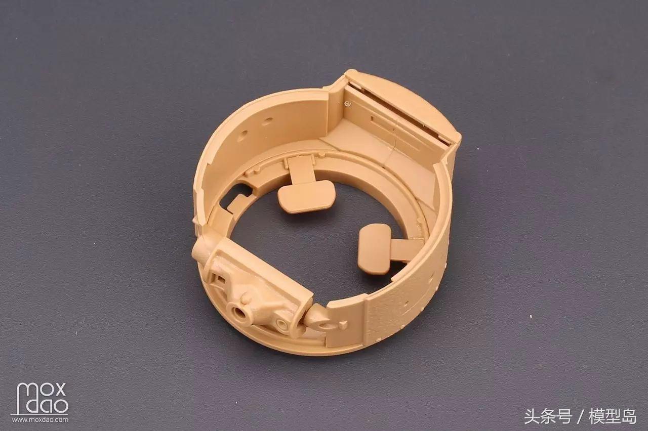 田宫新品35352圣瓦伦丁战车|板件评测