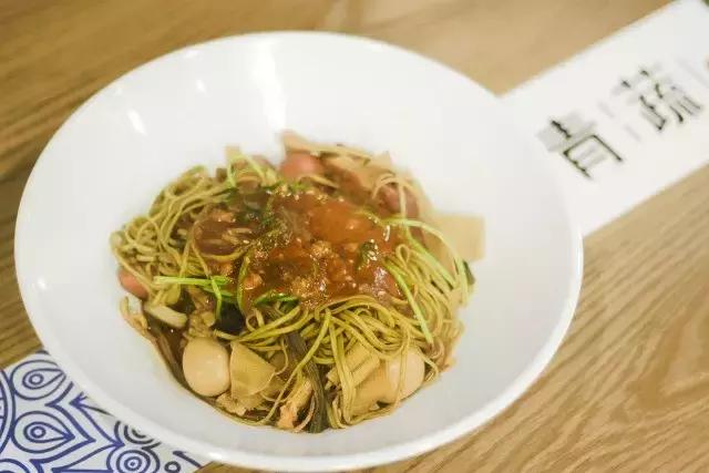 许昌镜湖花园南门自选麻辣烫,许昌四川小馆麻辣烫