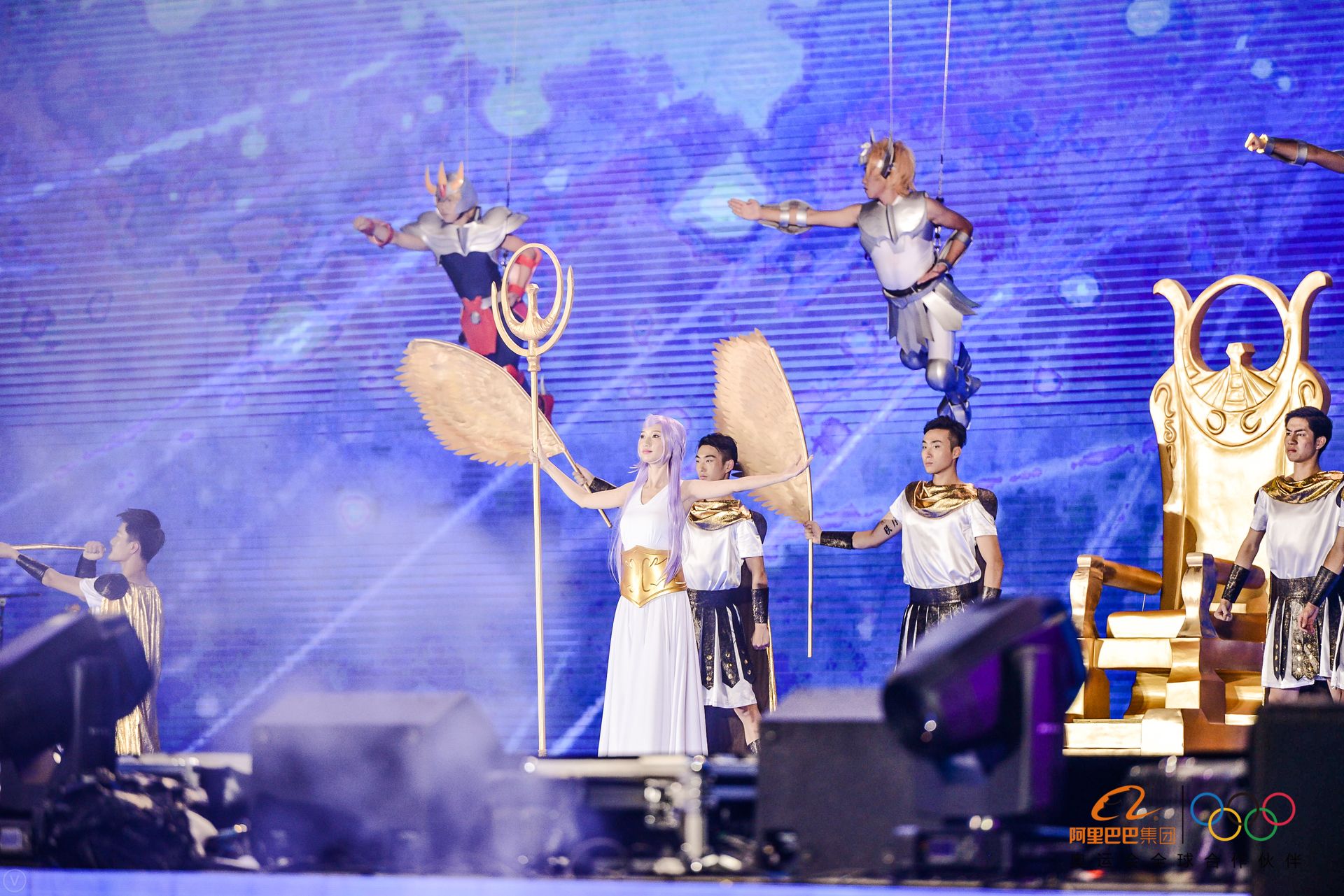 这些高清大图告诉你，今天刷屏朋友圈的阿里年会到底在玩什么？