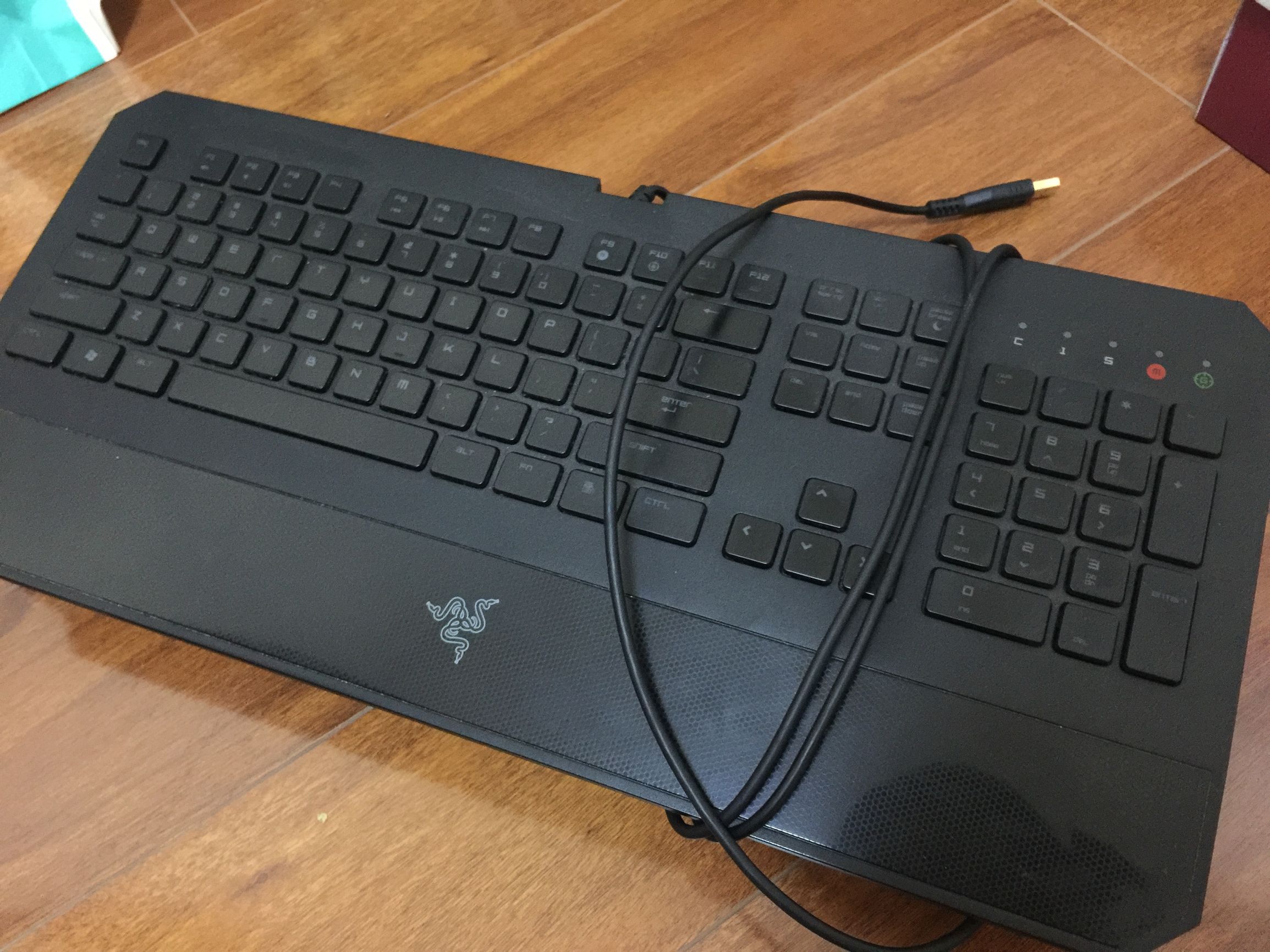 满满一柜子！晒晒那些年我败过的硬件