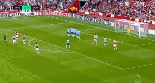 十人兵工厂三球完胜！打脸型前锋再现两球一助攻为温格续命！