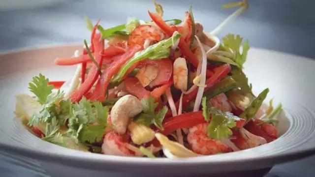 小龙虾的种类及吃法,如何吃小龙虾的方法和图解