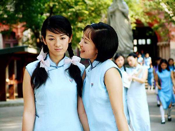 为何现在校服极土气极难看,中国丑校服