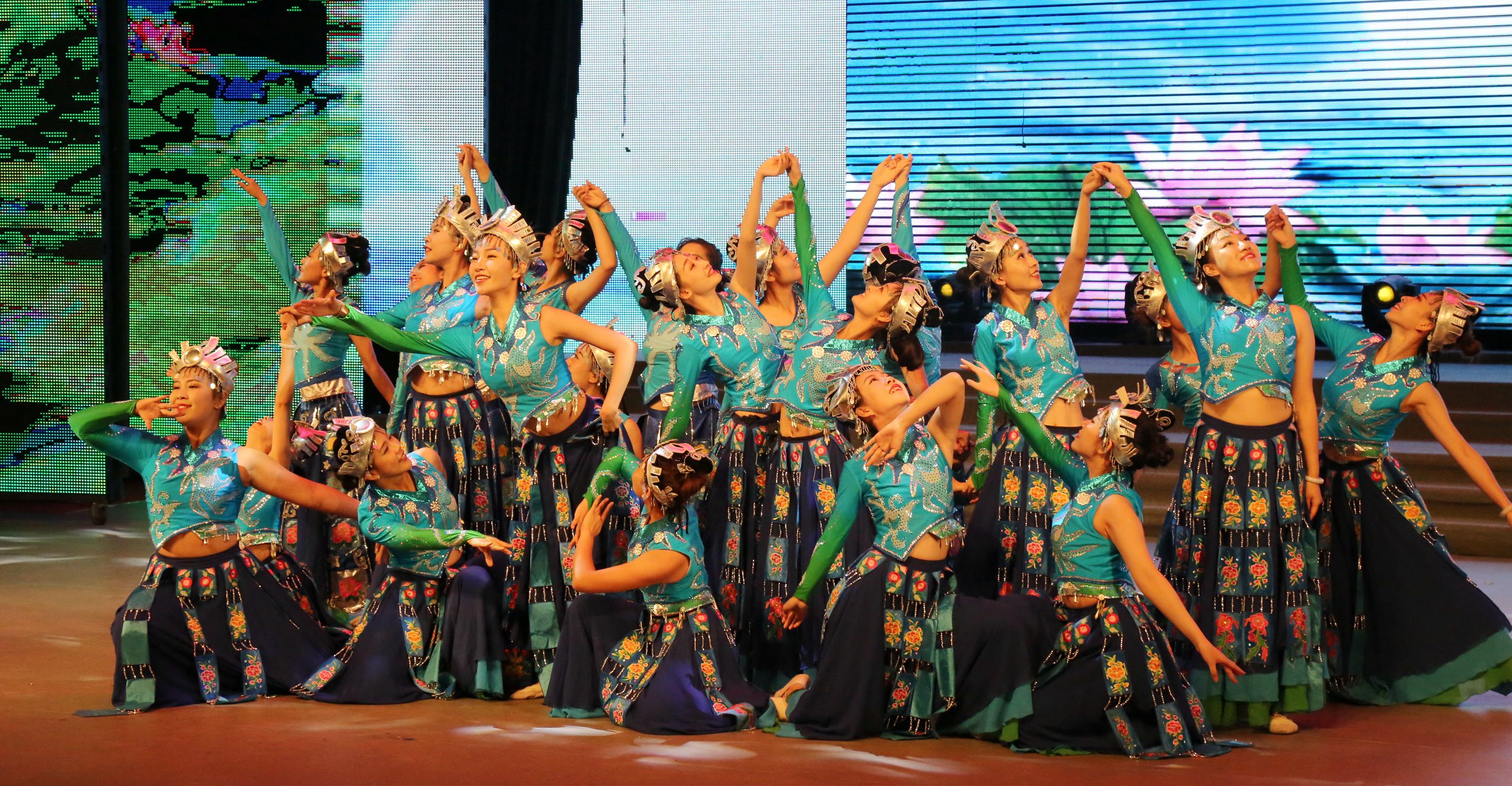 喜迎党的十九大主题活动,喜迎党十九大争做学生引路人