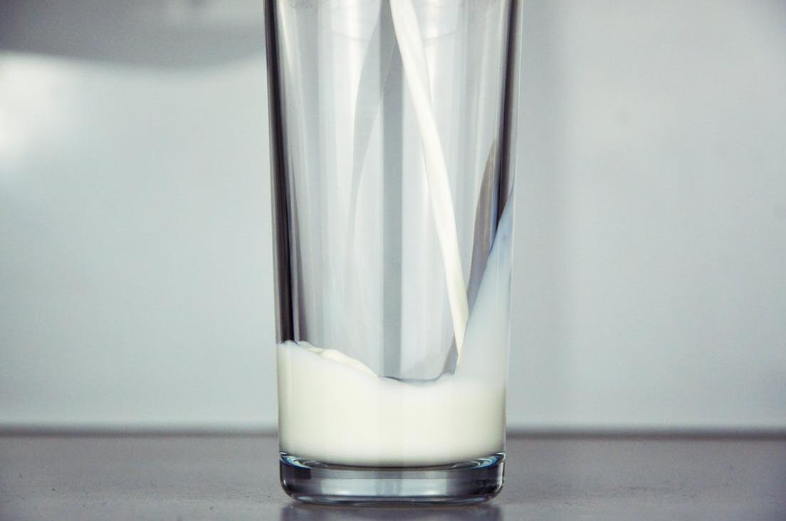 凯达乳业羊奶粉批发多少钱 (央视曝光洋奶粉不合格名单)