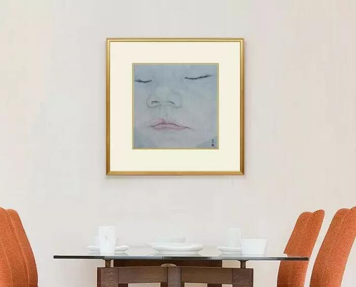 干挂的墙壁如何挂装饰画,家里装饰画怎么挂有讲究吗